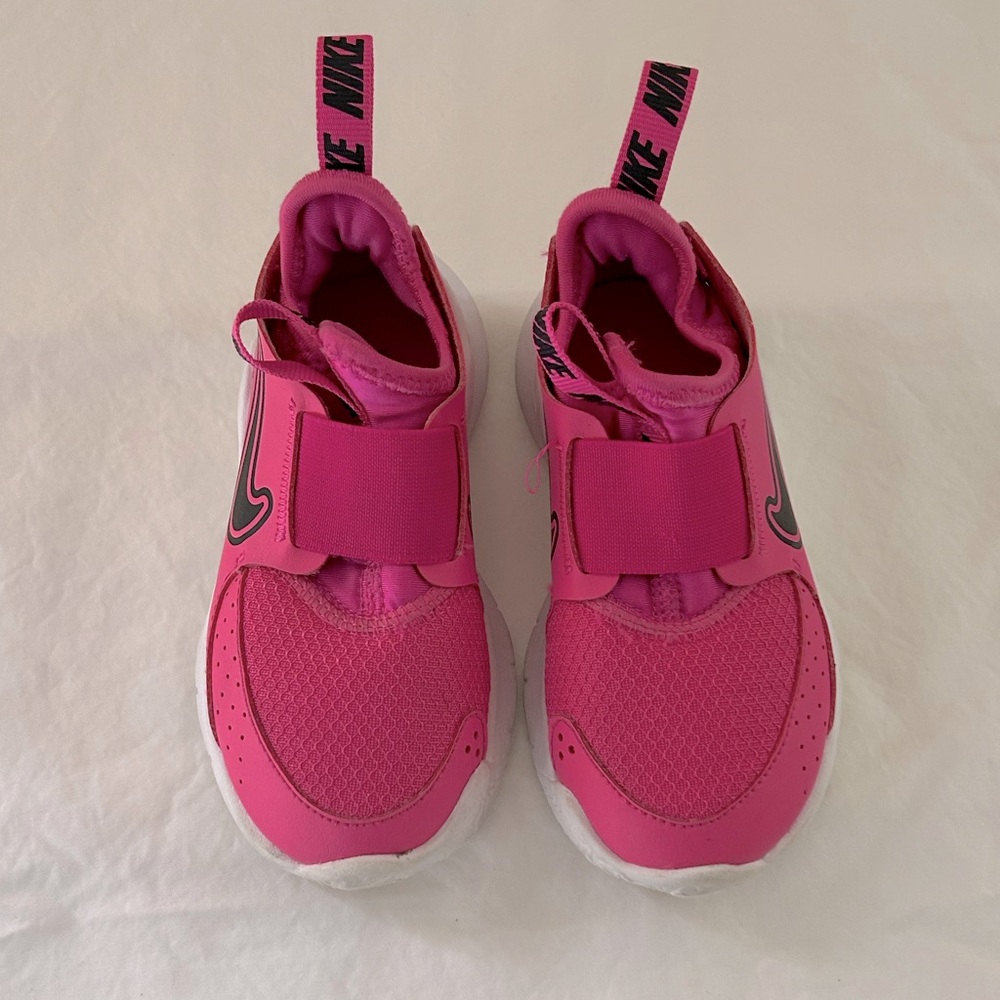Nike Kids Shoes in Pink and White
